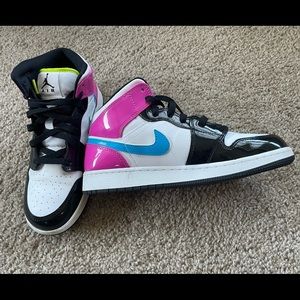 Nike Jordan 1 white black and cyber pink. 7Y = 8.5 womens